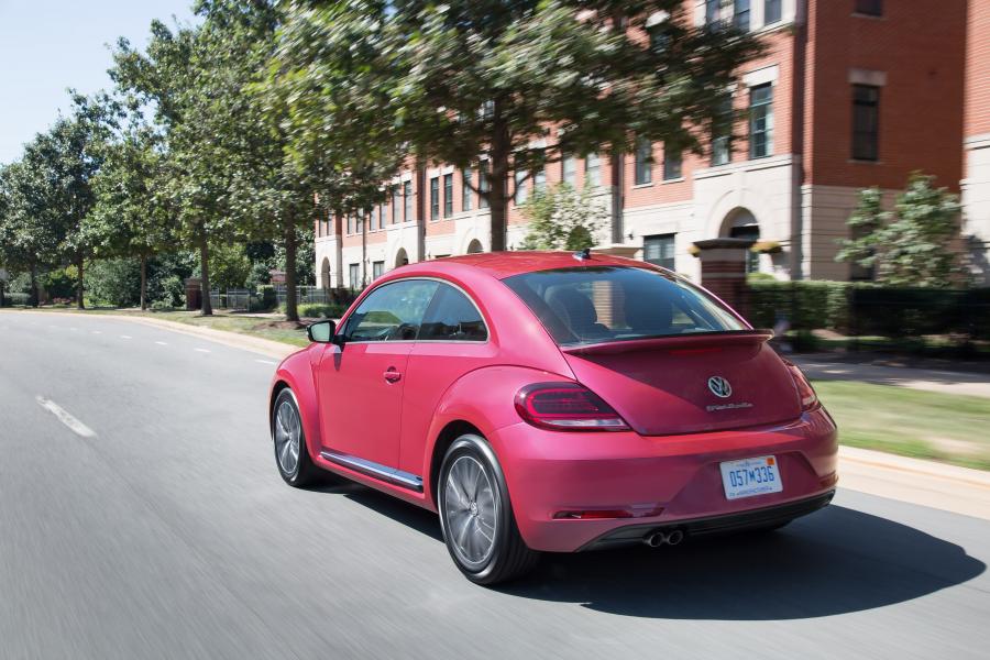  Volkswagen #PinkBeetle 2016 года  (фото 11 из 19)